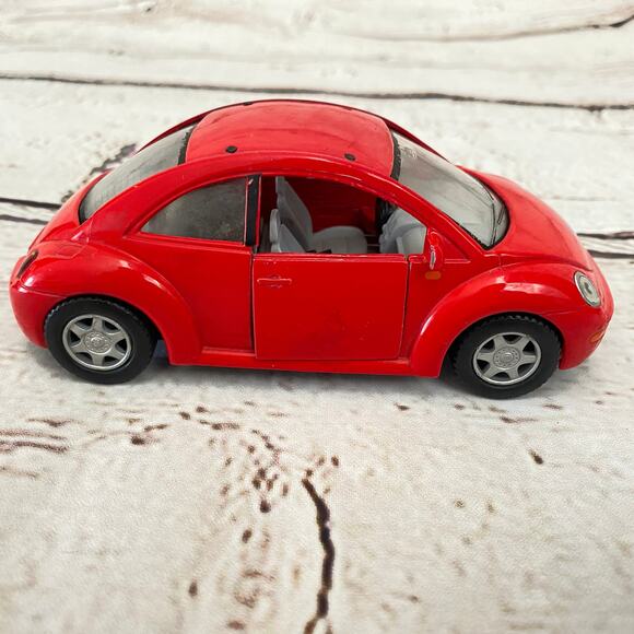 VOLKSWAGON Red Beetle Bug Metal Die Cast Car - Picture 2 of 5